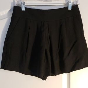 NWOT Loft skorts